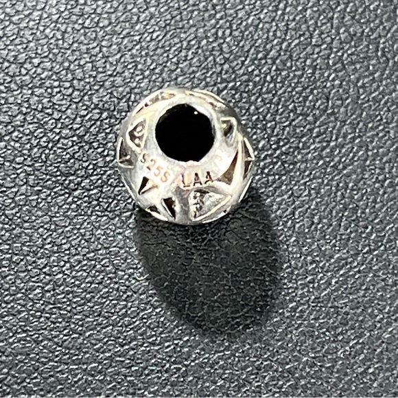 Trollbeads Retired Triangles Bead - Picture 7 of 11